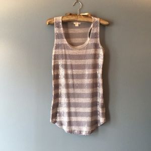 Gray sequin tank top, great for NYE 🎉
